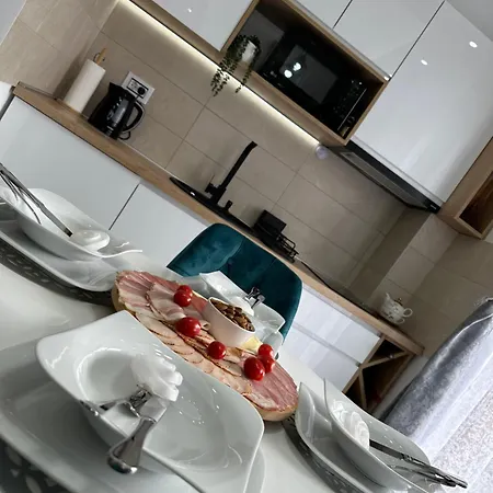 Mratinkovic Apartment