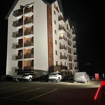 Mratinkovic Apartment